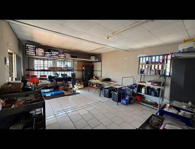 310M² OFFICE TO LET IN EASTLEIGH